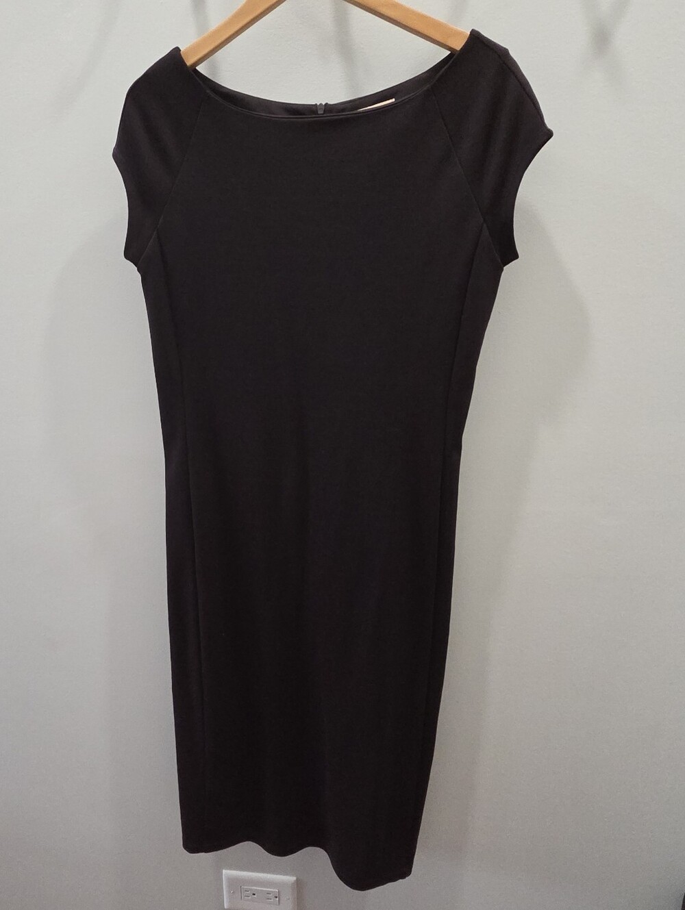 Black Swan Deep Plum Cap-Sleeve Midi Sheath Dress, Large